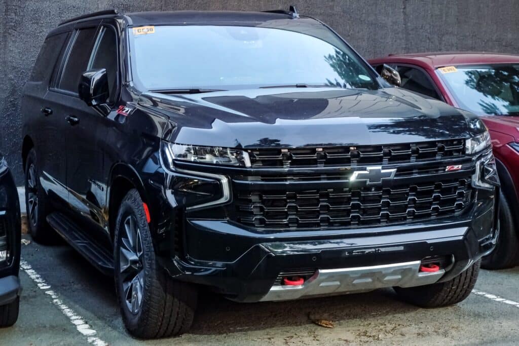 Black Chevrolet Suburban Z71, front view